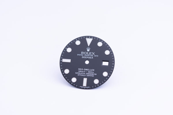 Load image into Gallery viewer, Rolex Deep Sea Maxi Marker Dial Chromalight model 116660 FCD11883
