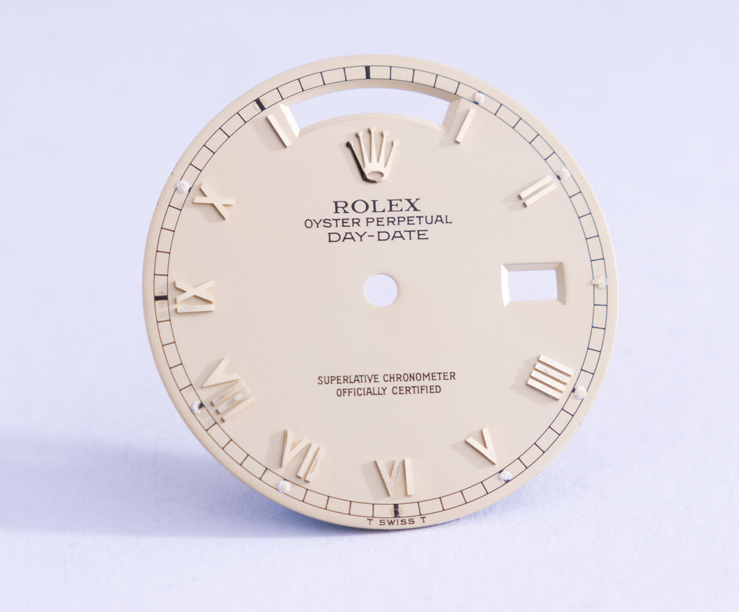 Rolex Day-Date Champagne Skinny Roman for model 18038 - 18078 FCD20651