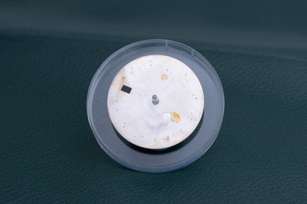 Load image into Gallery viewer, Rolex Datejust Cream Pyramid Roman Dial for 16233 FCD25152
