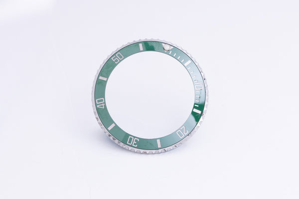 Load image into Gallery viewer, Rolex Submariner "HULK" Ceramic Bezel and Insert for 116610LV FCD27259
