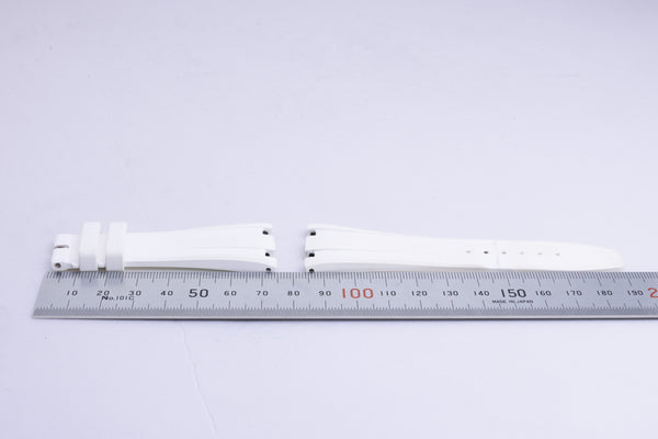 Load image into Gallery viewer, 29mm x 18mm Audemars Piquet Royal Oak Offshore White Rubber band FCD27533
