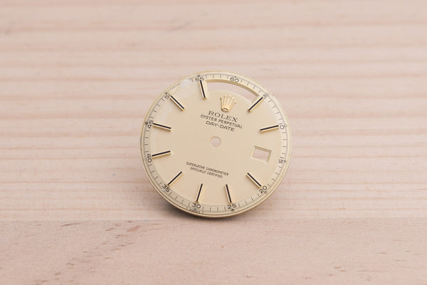 Load image into Gallery viewer, Rolex Daydate NQ Champagne Chapter Ring Dial for 1803 - 1807 FCD27668
