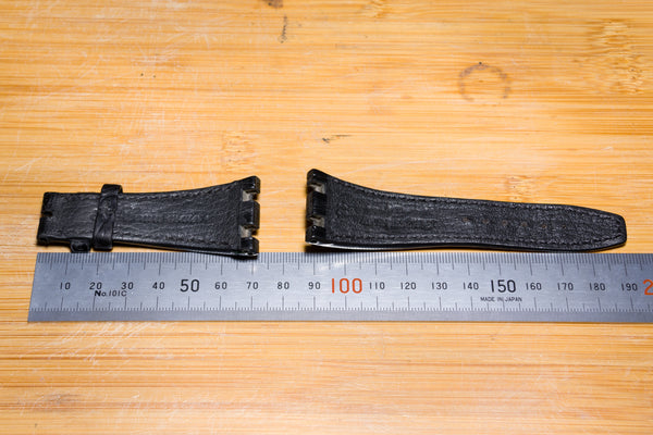 Load image into Gallery viewer, Audemars Piguet 27mmx18mm  Black Strap FCD29108
