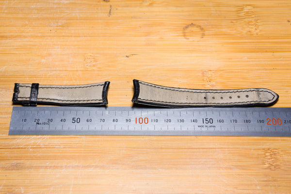Load image into Gallery viewer, Audemars Piguet 20mm x 16mm  Black Strap FCD29111
