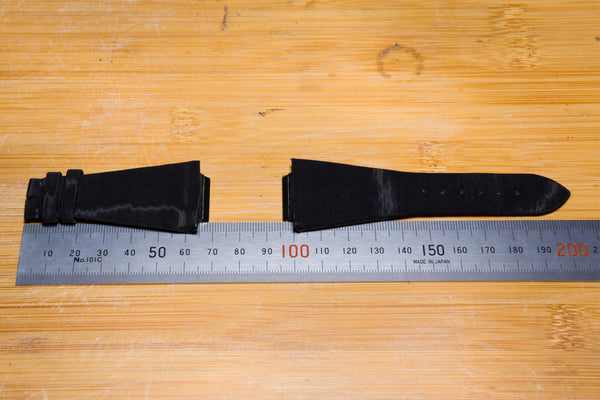Load image into Gallery viewer, Audemars Piguet 30mm x 17mm  Black Strap FCD29133
