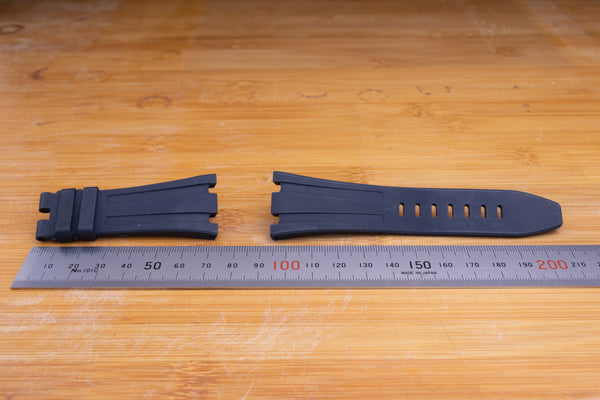 Load image into Gallery viewer, Audemars Piguet 26x17mm blue strap FCD29235

