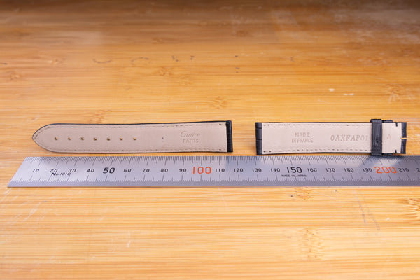 Load image into Gallery viewer, Cartier 18.5 x 18mm Black Strap FCD29243
