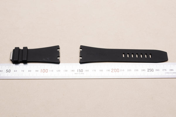 Load image into Gallery viewer, Audemars Piguet Black Rubber Strap 30mm x 22mm for Offshore Divers FCD29376
