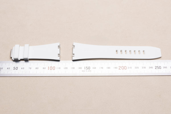 Load image into Gallery viewer, Audemars Piguet White Rubber Strap 30mm x 22mm for Offshore Divers FCD29377
