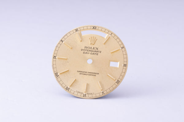 Load image into Gallery viewer, Rolex Day-Date Oyster Quartz Champagne Stick marker dial ( Damaged ) for 19018 FCD30024
