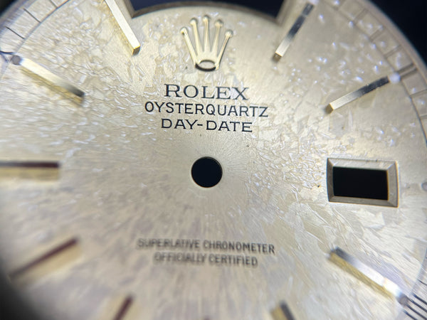 Load image into Gallery viewer, Rolex Day-Date Oyster Quartz Champagne Stick marker dial ( Damaged ) for 19018 FCD30024
