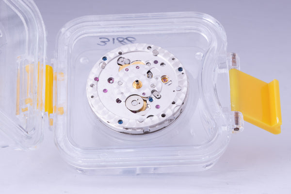 Load image into Gallery viewer, Rolex Rare 3186 Movement for GMT or Explorer FCD30037
