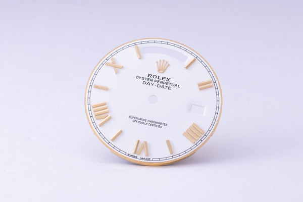 Load image into Gallery viewer, Rolex Rose Gold Daydate 40mm 228238 Silver Roman Dial FCD30077
