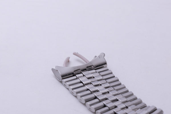 Load image into Gallery viewer, Rolex 20mm 6251h Folded Jubilee Bracelet circa 1970 W 55 Ends FCD30132

