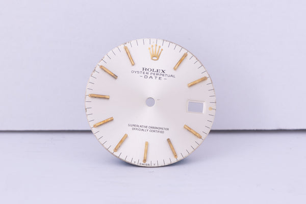 Load image into Gallery viewer, Rolex Date silver stick dial for model 1500 FCD30703
