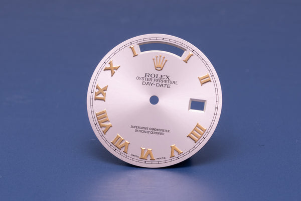 Load image into Gallery viewer, Rolex Day-Date Rose Roman dial for model 118235 FCD31308
