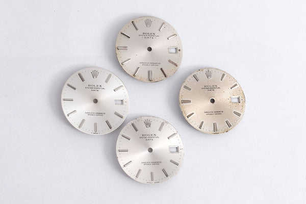 Load image into Gallery viewer, Rolex Date dial lot (4) for model 1500 - 1501 some wear and spotting FCD18666
